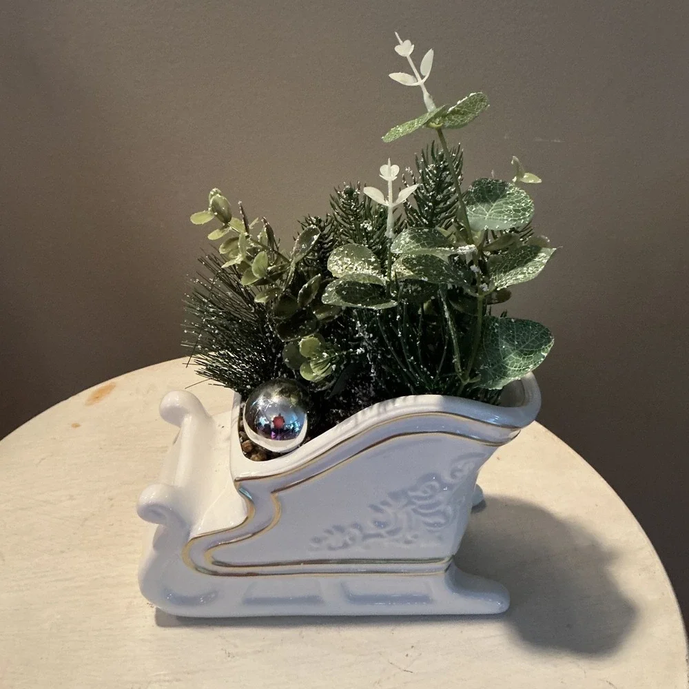 White Ceramic Sleigh Planter Christmas Decor‎ Gold Trim Frosted Greenery Fill